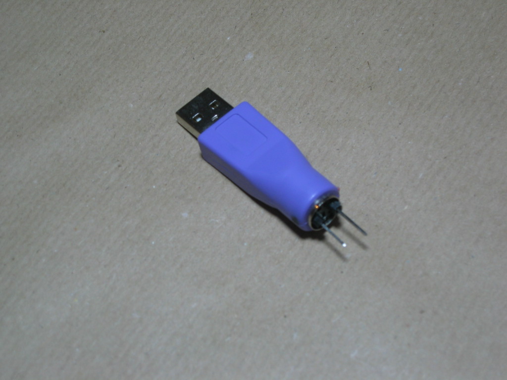 USB-PS2-Adapter mit Pins für 5 Volt und Ground
